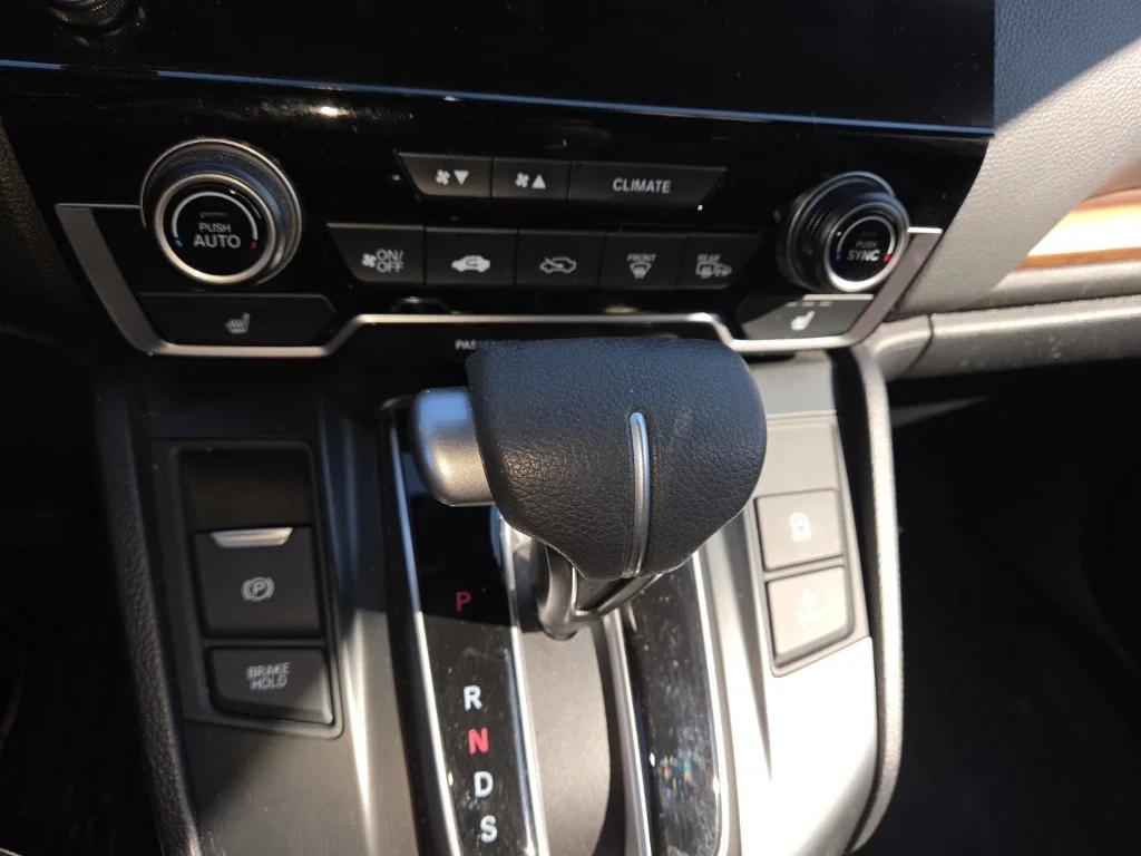 Used 2022 White Honda EX image 11