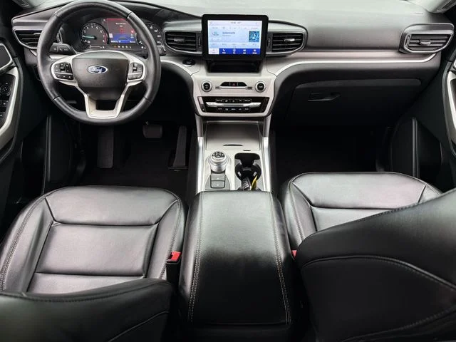Used 2023 Blue Ford XLT image 18