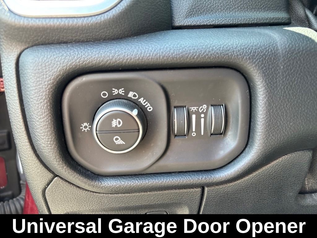 Used 2019 Red Ram Big Horn/Lone Star image 22