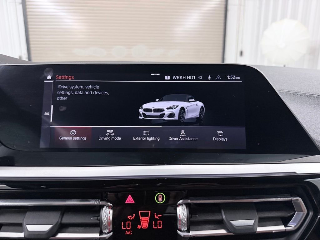 Used 2020 White BMW sDrive M40i image 39