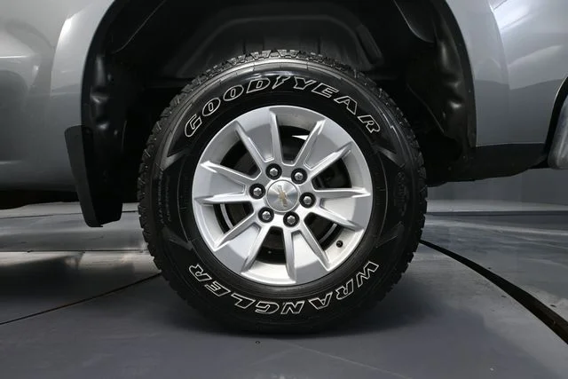 Used 2023 Gray Chevrolet LT image 10