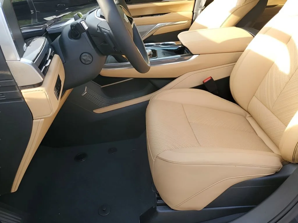 2026 Cadillac Escalade IQL Premium Sport - Photo 36