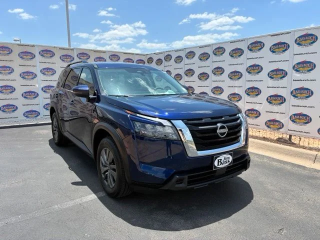 Certified Used 2024 Deep Ocean Blue Pearl Nissan SV image 2