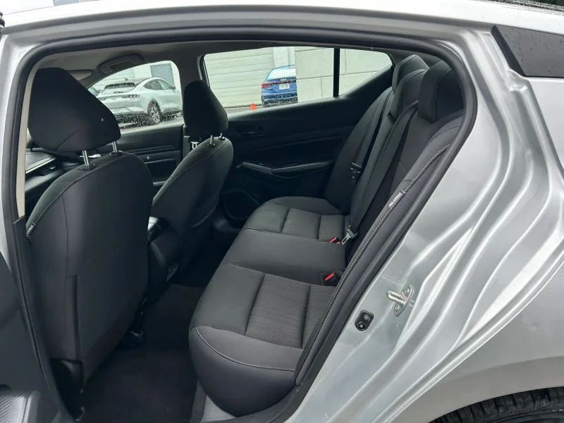 Used 2024 Silver Nissan 2.5 SV Sedan 4D image 31