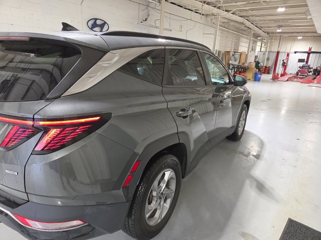 Certified Used 2022 Gray Hyundai SEL image 5