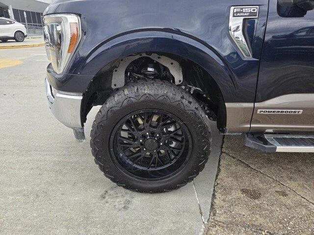 Used 2022 Antimatter Blue Metallic Ford LARIAT image 11