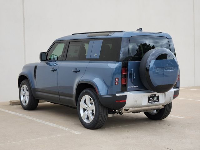 2024 Land Rover Defender thumbnail 6