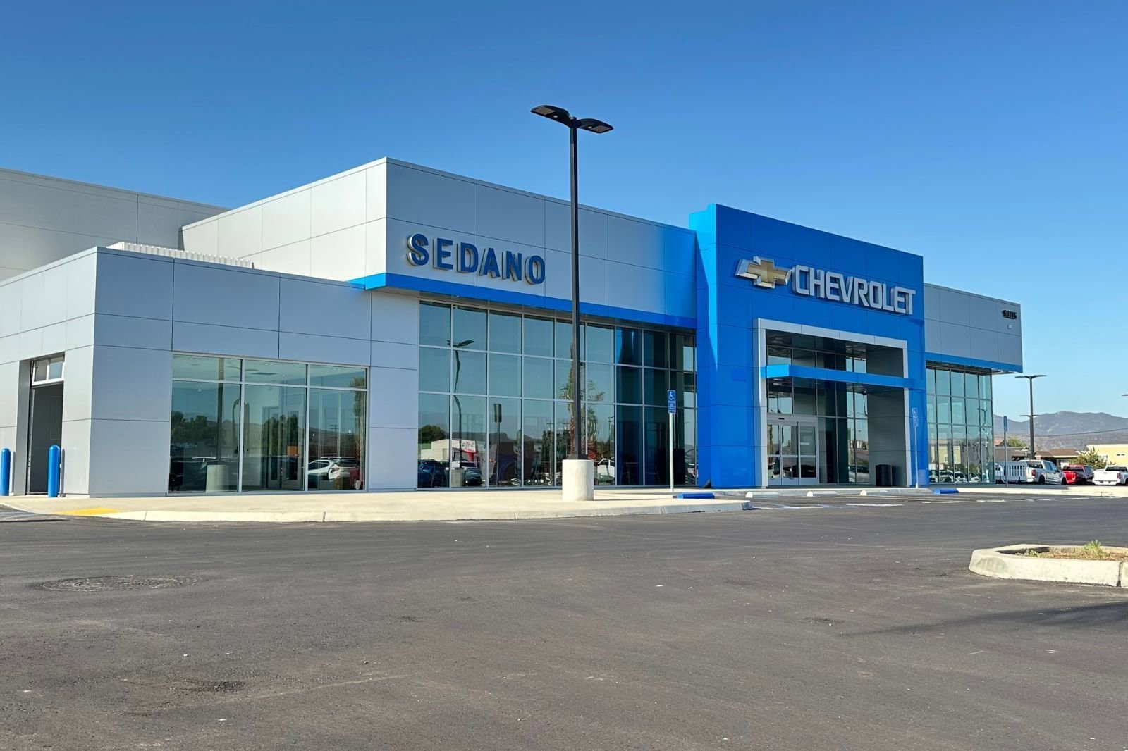 2025 Chevrolet Suburban Premier - Photo 33