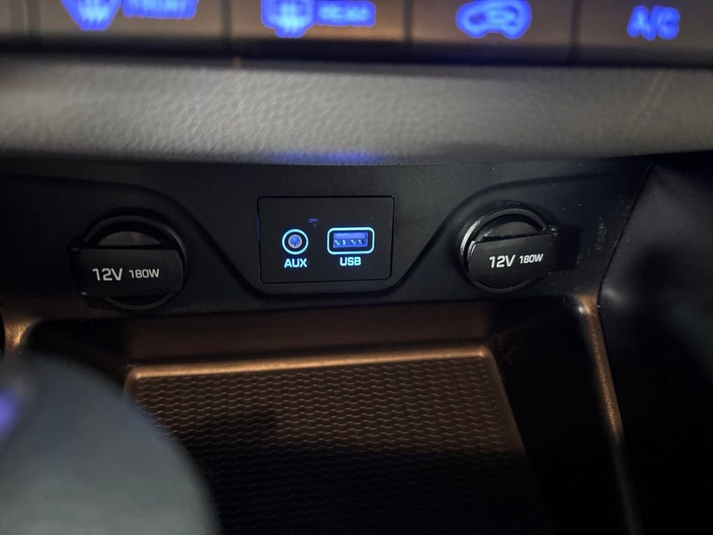 Used 2020 Silver Hyundai Value image 19