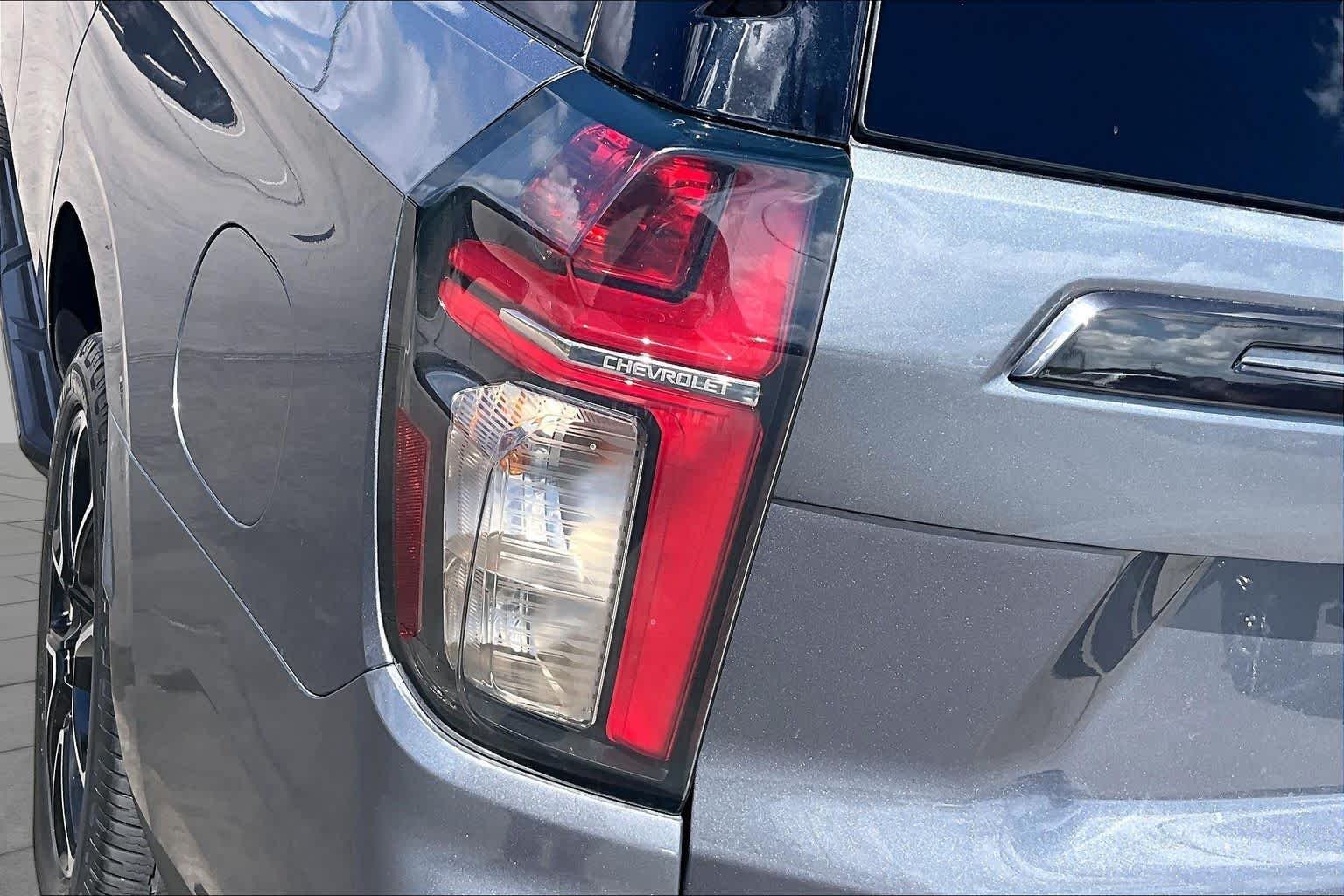 Used 2021 Satin Steel Metallic Chevrolet RST image 28