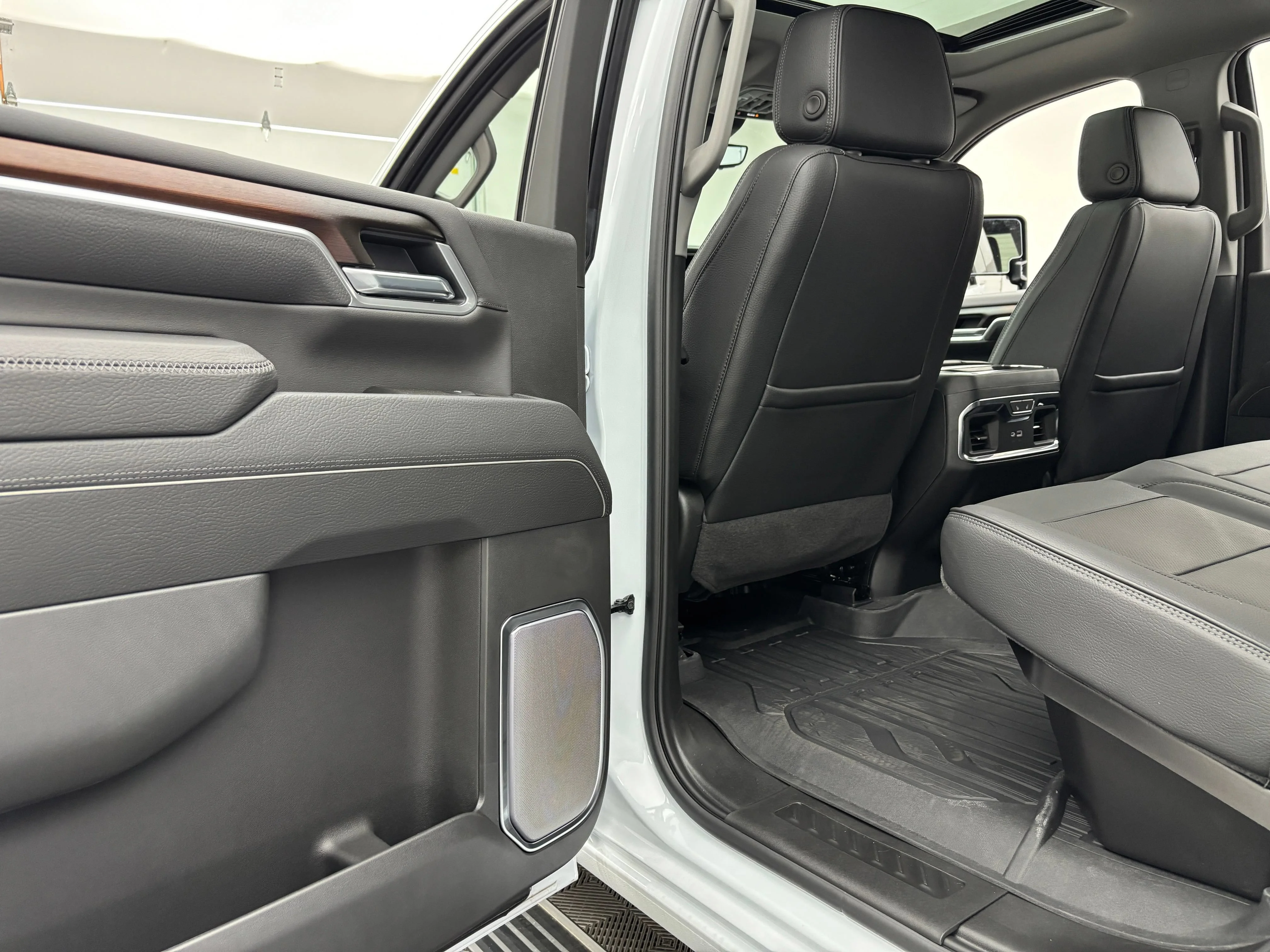 New 2026 Glacier White Tricoat GMC Denali image 45