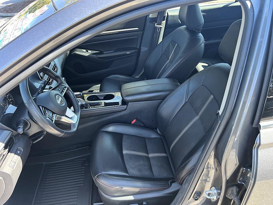 Used 2024 Gun Metallic Nissan 2.5 SR image 13