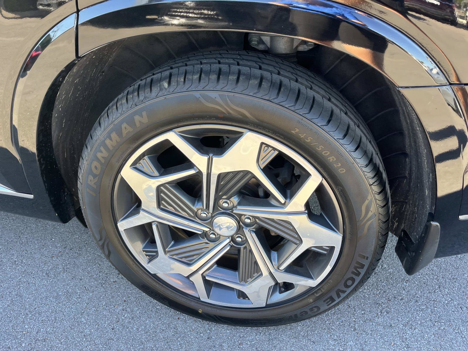 Used 2021 Becketts Black Hyundai Calligraphy image 11