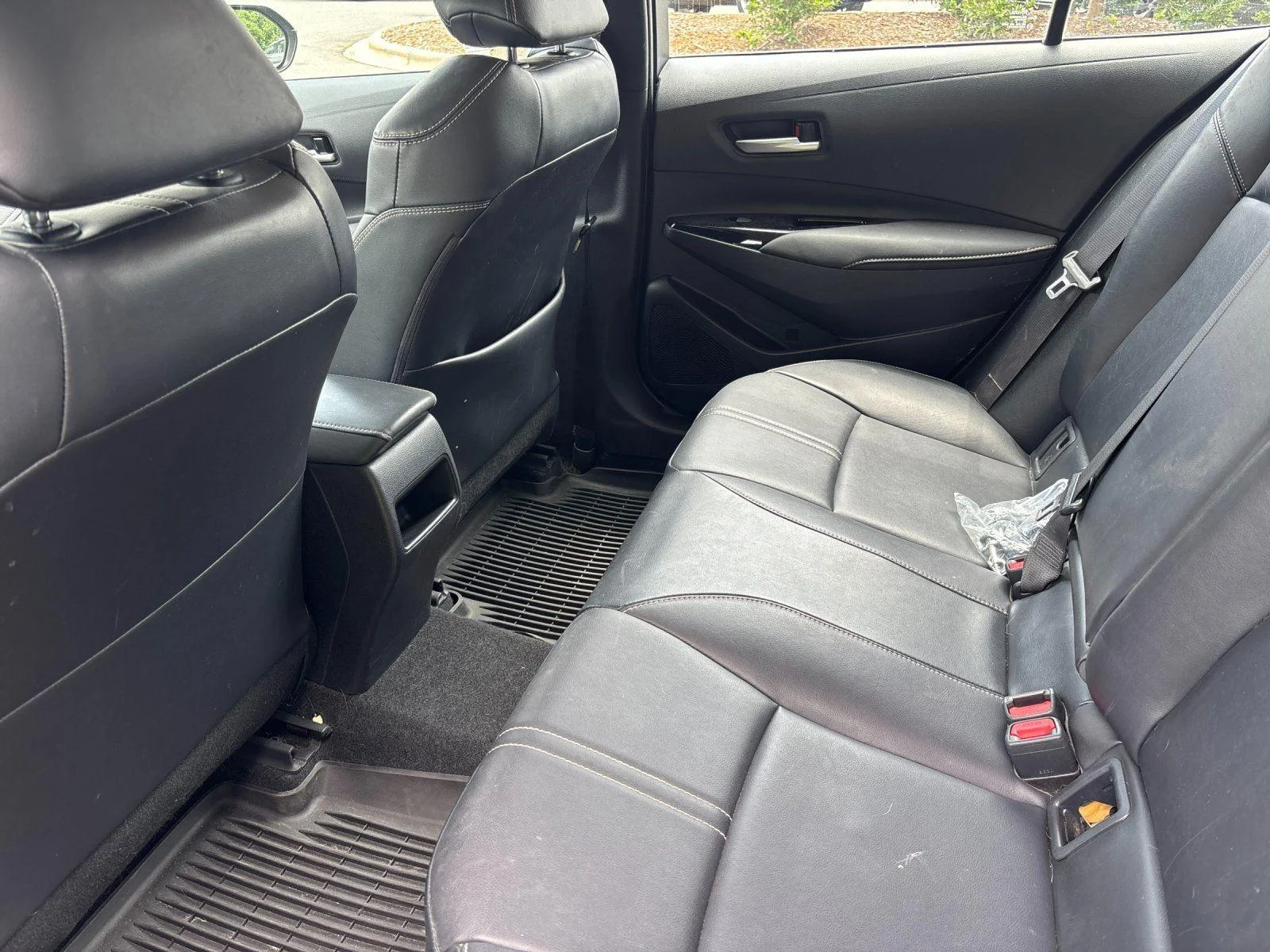Used 2020 Black Sand Pearl Toyota XLE image 32