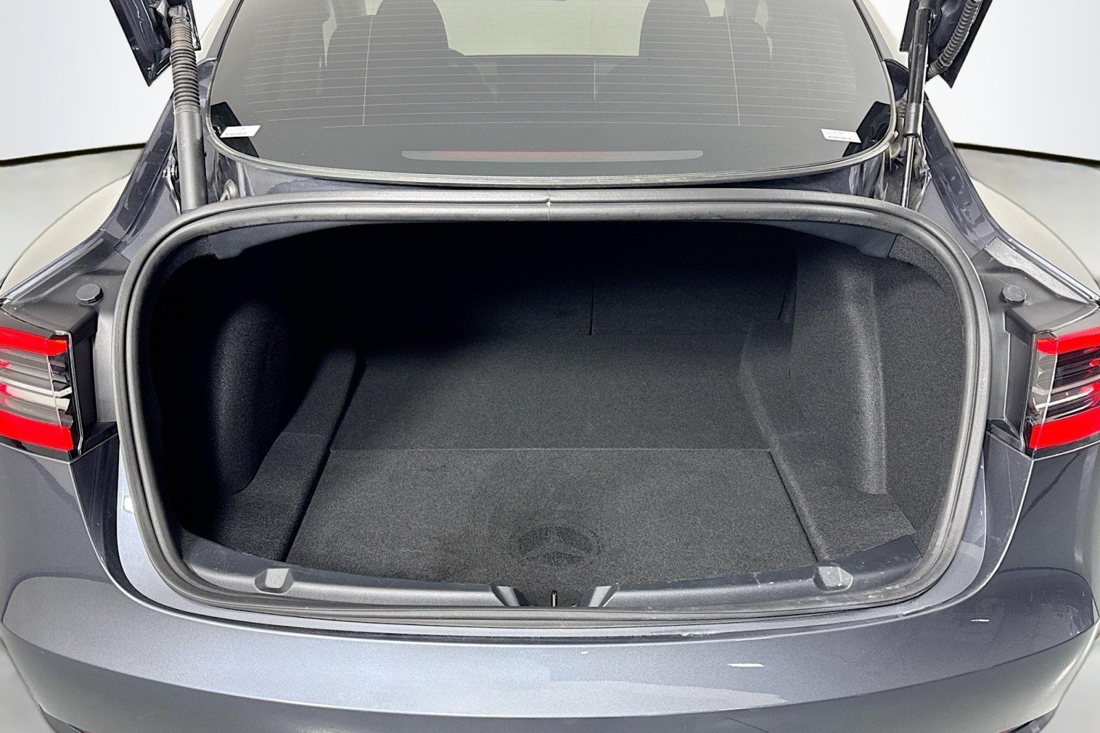 Used 2023 Midnight Silver Metallic Tesla  image 21