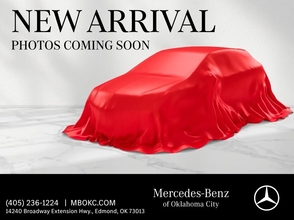 2022 Toyota Sienna Platinum 7-Passenger Hybrid FWD's photo