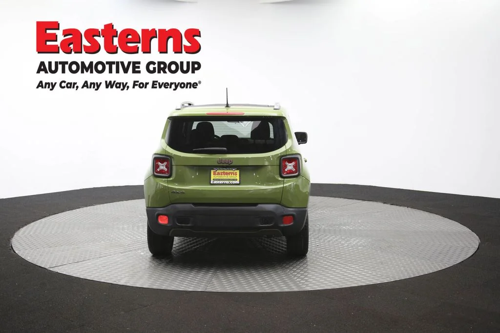 Used 2016 Green Jeep Latitude image 41
