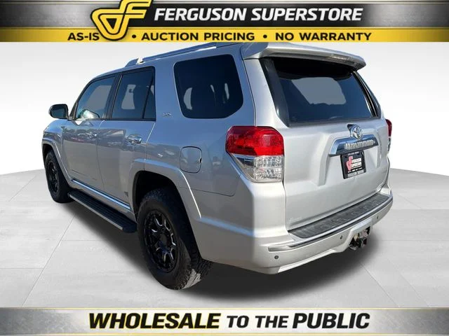 Used 2011 Silver Toyota SR5 image 5