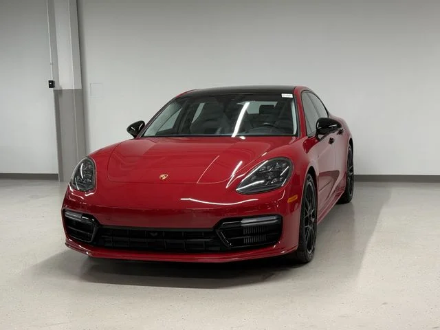 2020 Porsche Panamera GTS