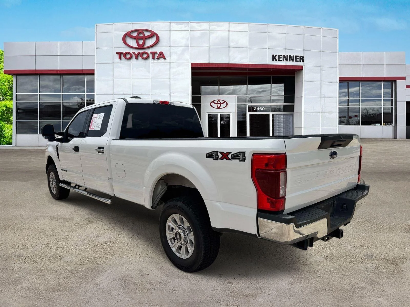 Used 2021 Oxford White Ford XLT image 5