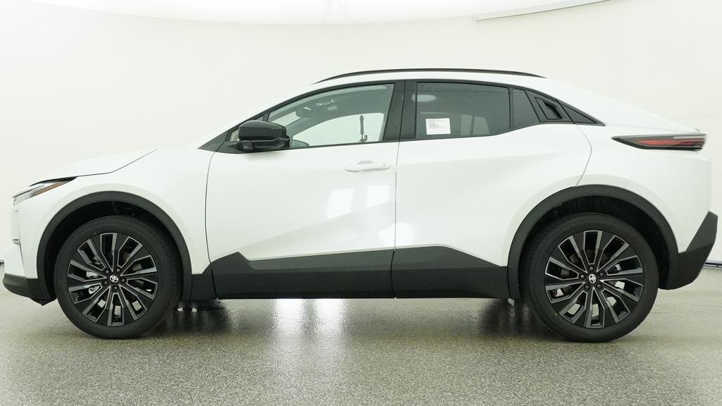 New 2026 Wind Chill Pearl Toyota XSE image 2