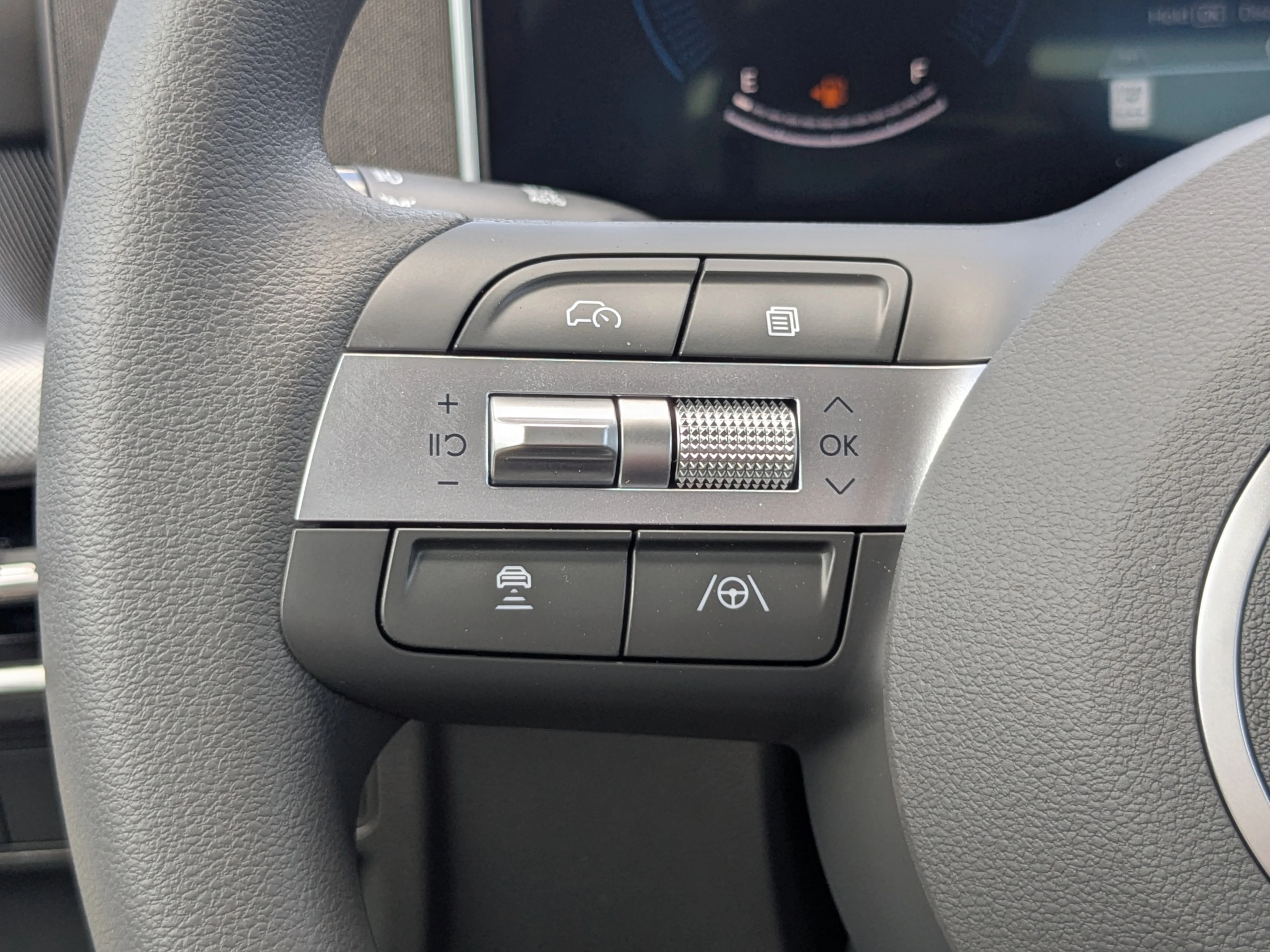 2025 Hyundai Sonata SE - Photo 24