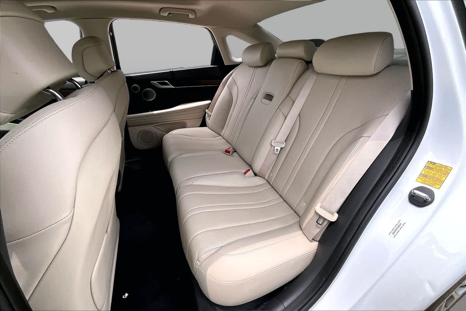 Used 2022 Alta White Genesis 2.5T image 18