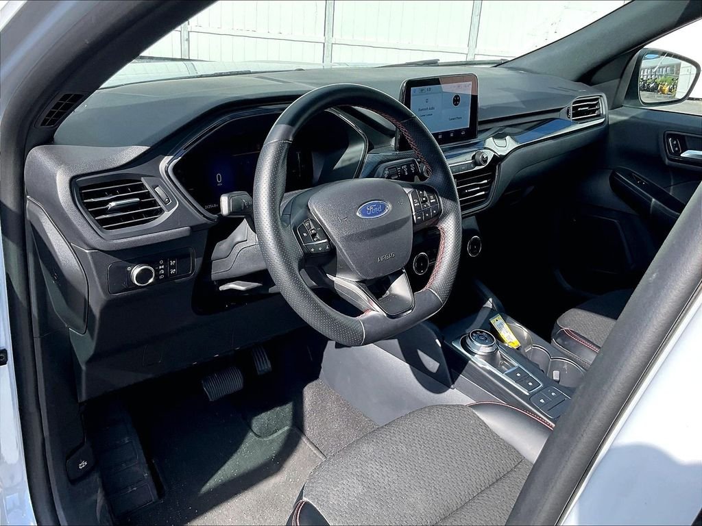 Used 2025 Silver Metallic Ford ST-Line image 8