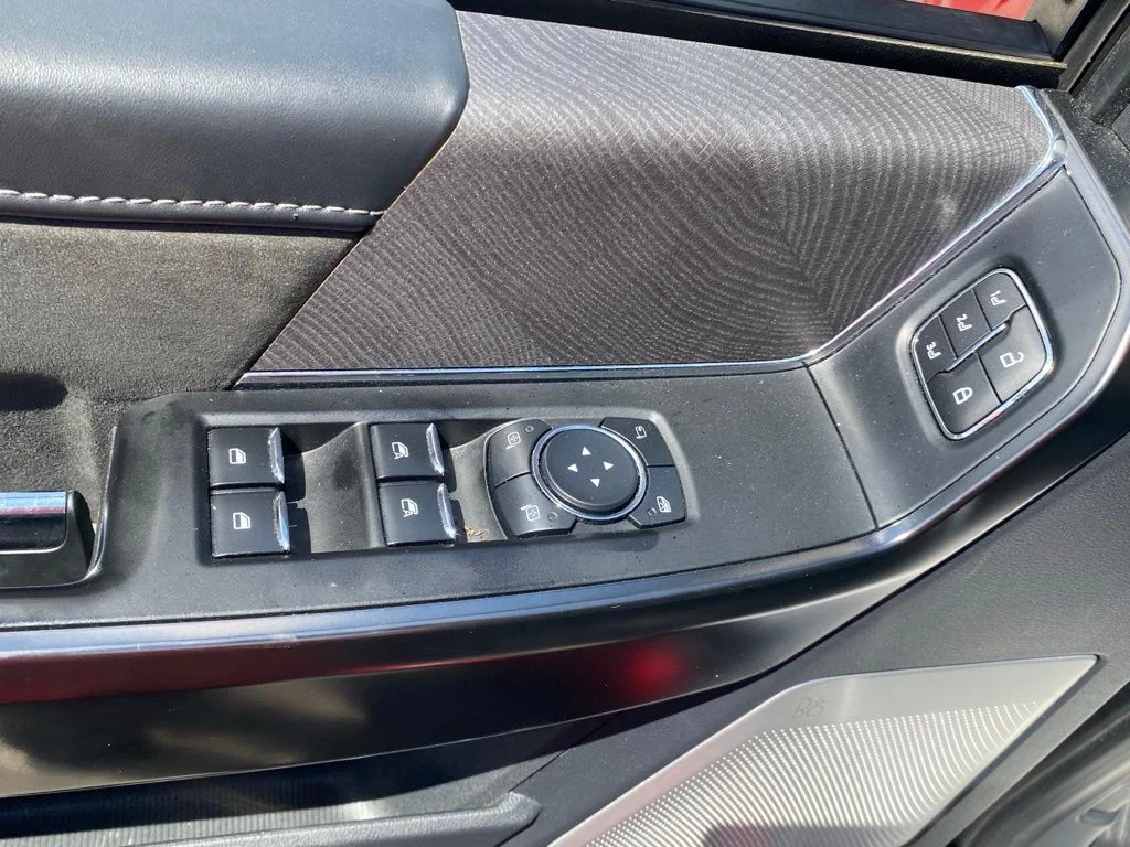 Used 2023 Red Ford Platinum image 23