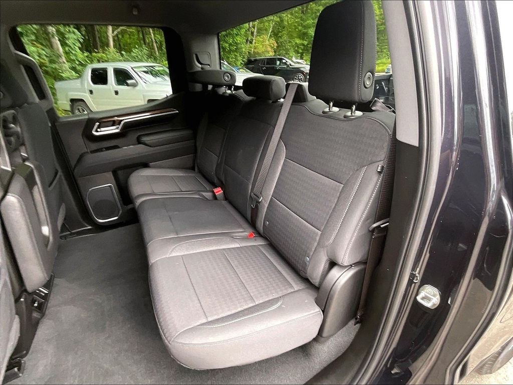 Used 2023 Gray Chevrolet LT image 25