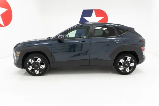 Used 2025 Denim Blue Hyundai SEL Convenience image 13