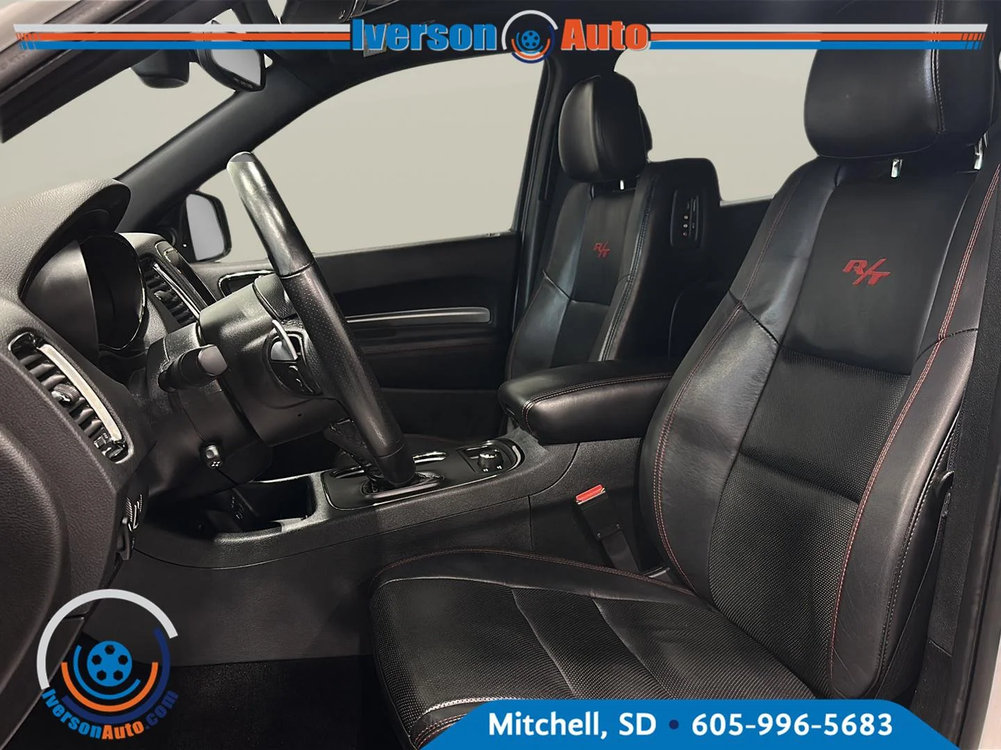 Used 2018 Ivory Tri-Coat Pearl Dodge R/T image 15