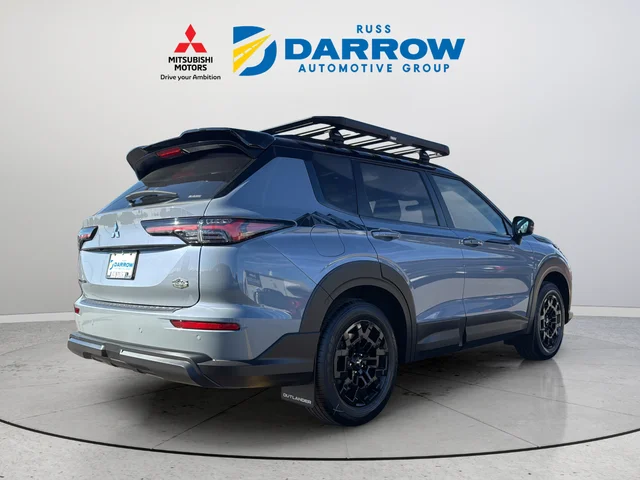 Used 2025 Gray Mitsubishi Trail Edition image 5