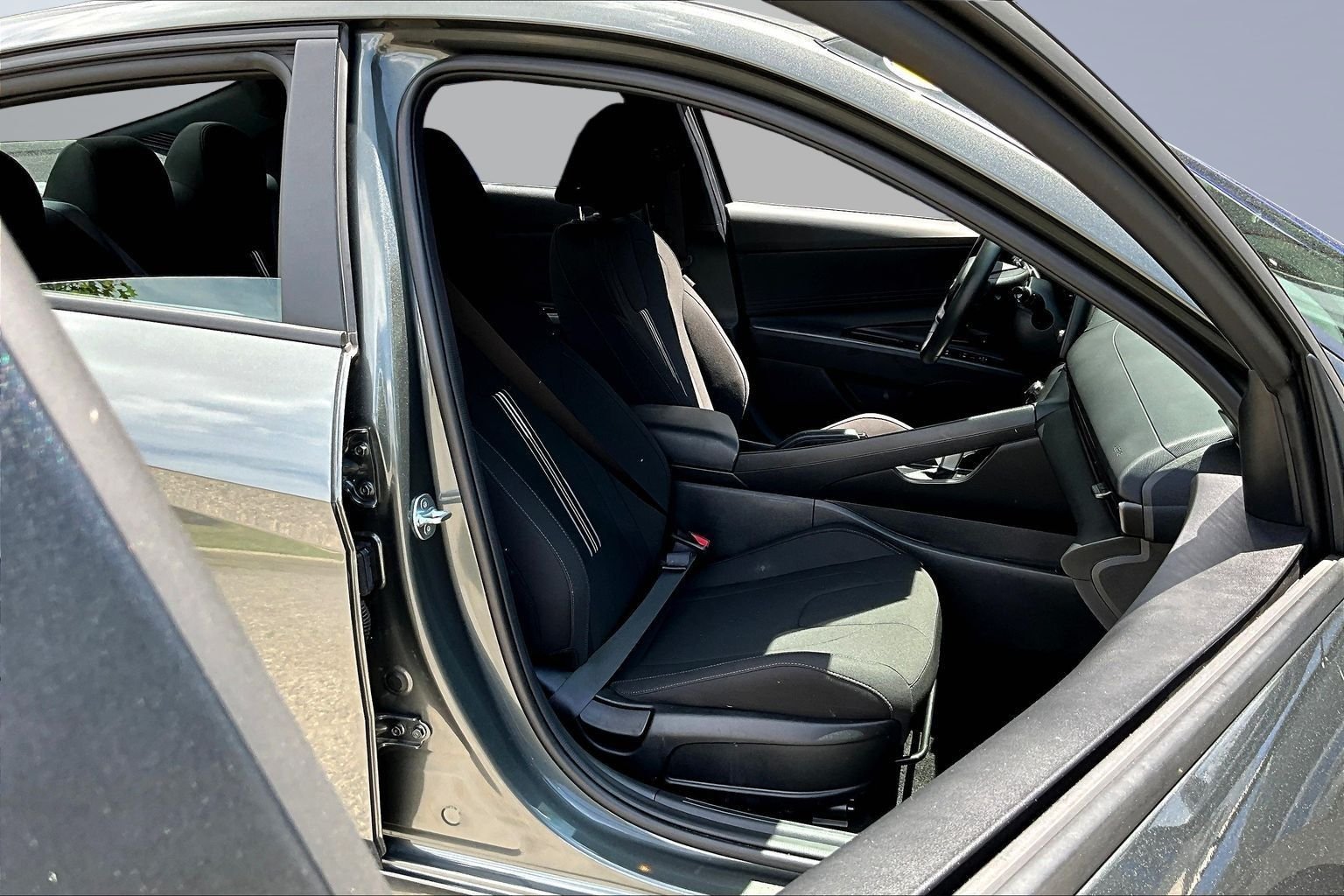 Certified Used 2025 Gray Hyundai SEL Sport image 30