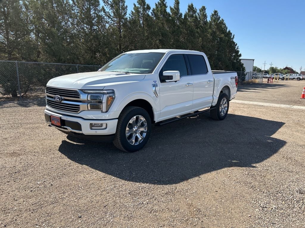 New 2026 Star White Metallic Tri-Coat Ford Platinum image 2