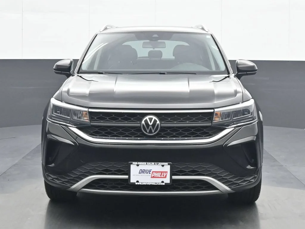Used 2022 Black Volkswagen 1.5T SE image 1