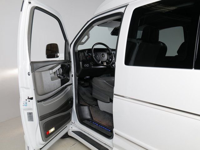 Used 2022 White Chevrolet Conversion image 18