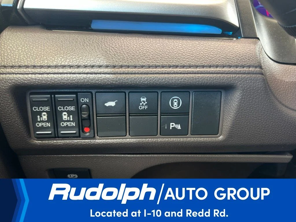 Used 2023 Silver Honda Touring image 35