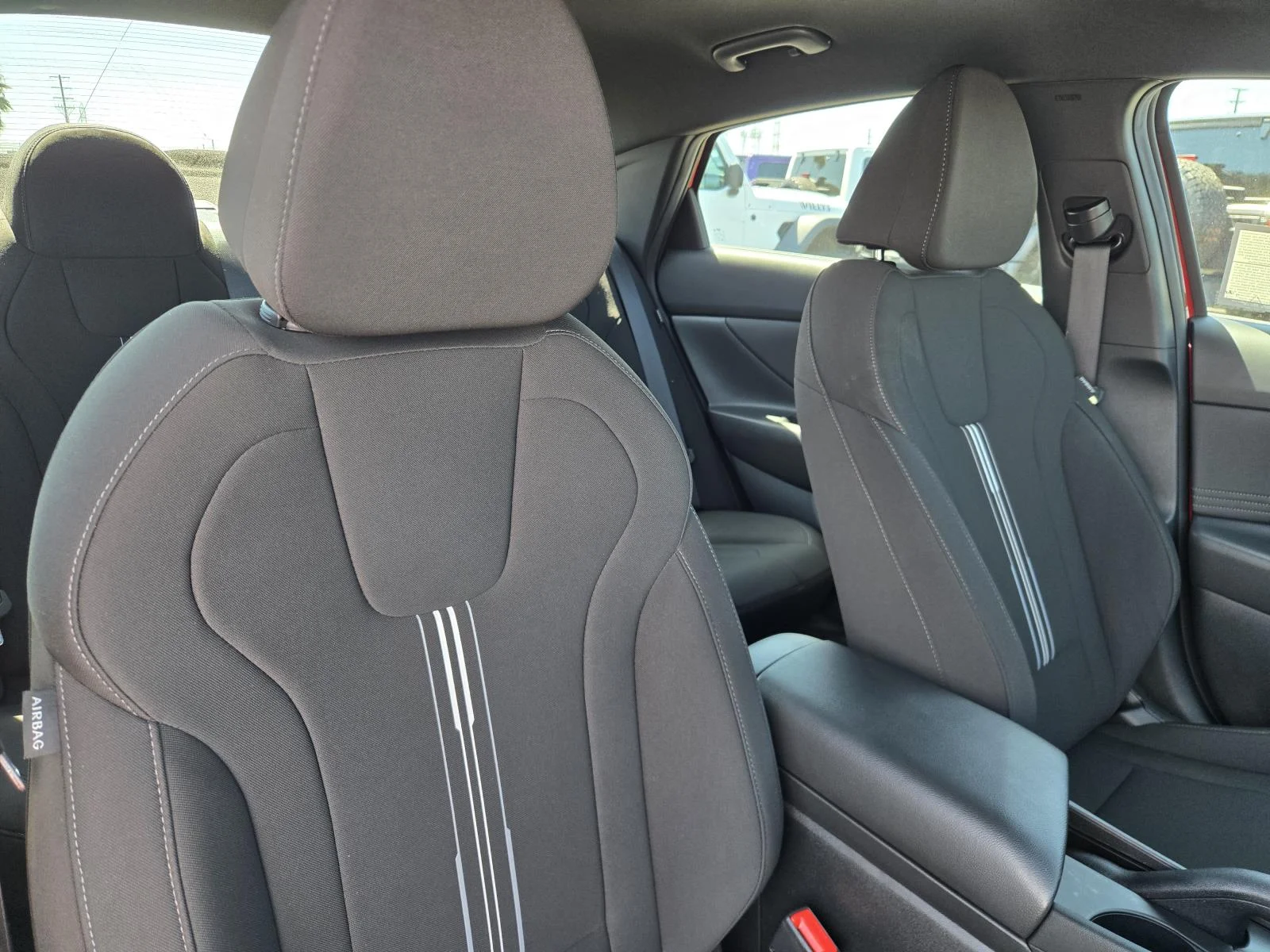 Used 2025 Ultimate Red Hyundai SEL Sport IVT image 32