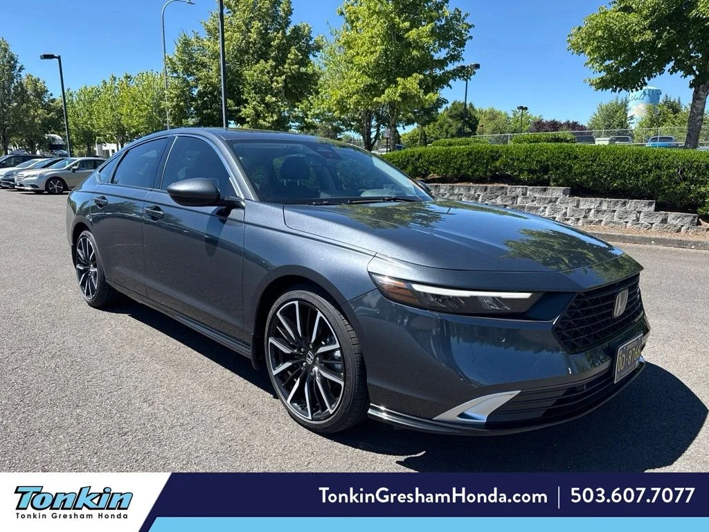 Used 2023 Canyon River Blue Metallic Honda Touring image 1
