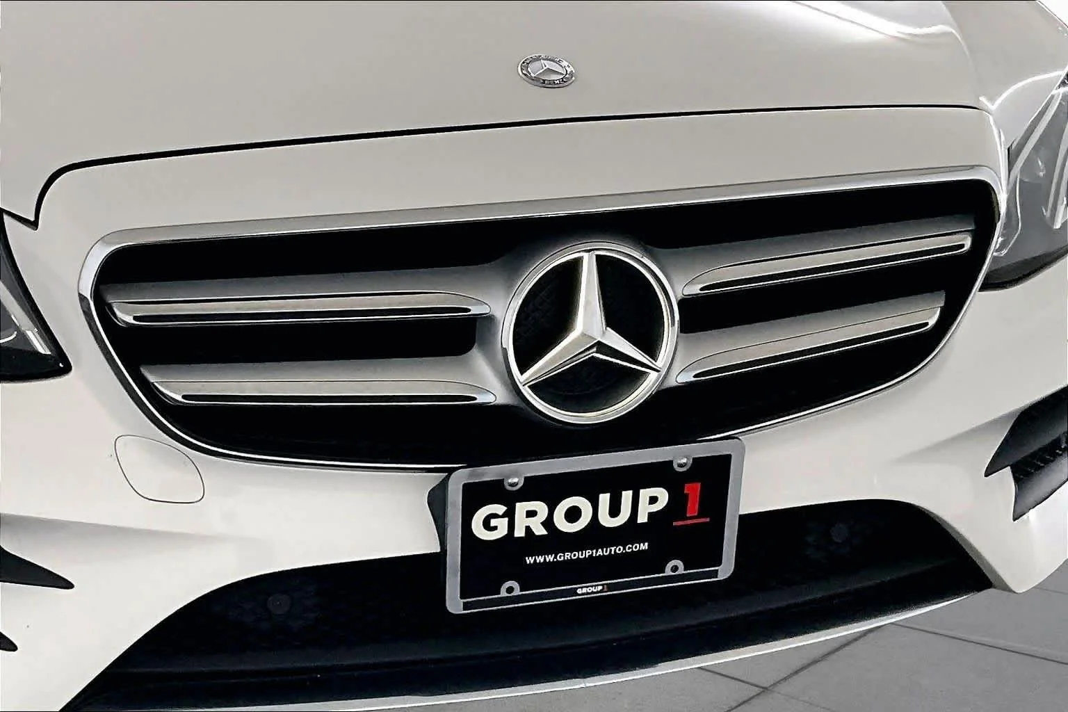Used 2017 Polar White Mercedes-Benz E 300 Luxury image 32