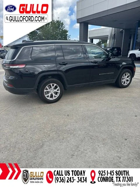 Used 2022 Diamond Black Jeep Limited image 4
