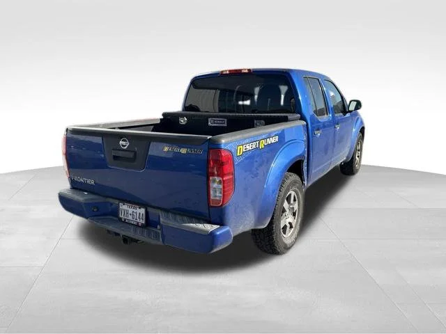 Used 2013 Blue Nissan Desert Runner image 14