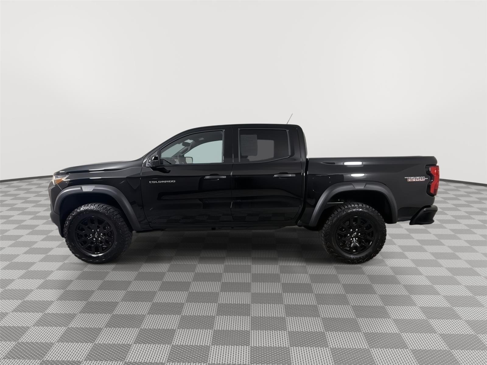Used 2026 Black Chevrolet 4WD Trail Boss image 9
