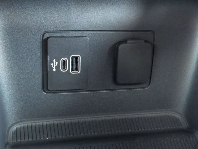 New 2026 Carbonized Gray Metallic Ford Platinum™ image 23