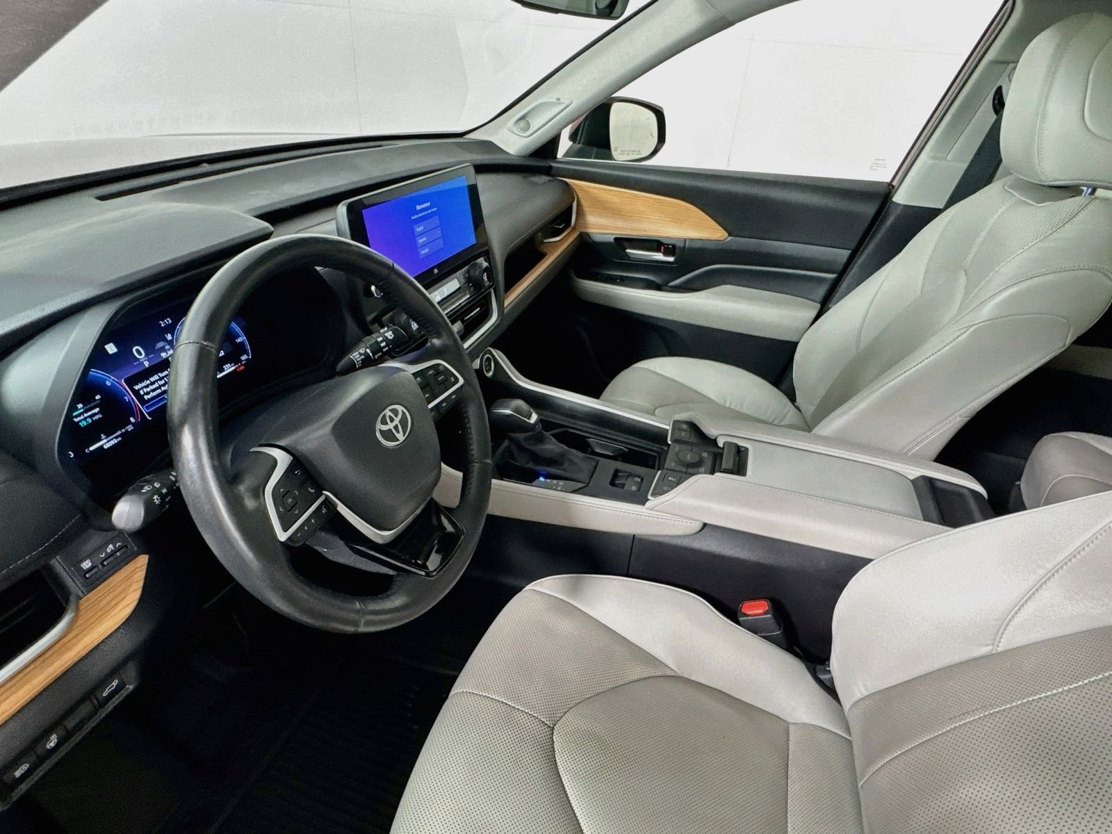 Used 2024 Red Toyota Limited image 8