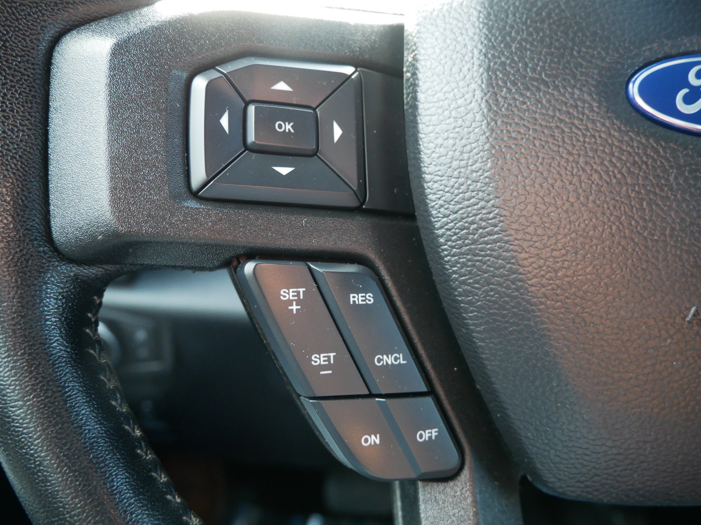 Used 2018 Gray Ford XLT image 20