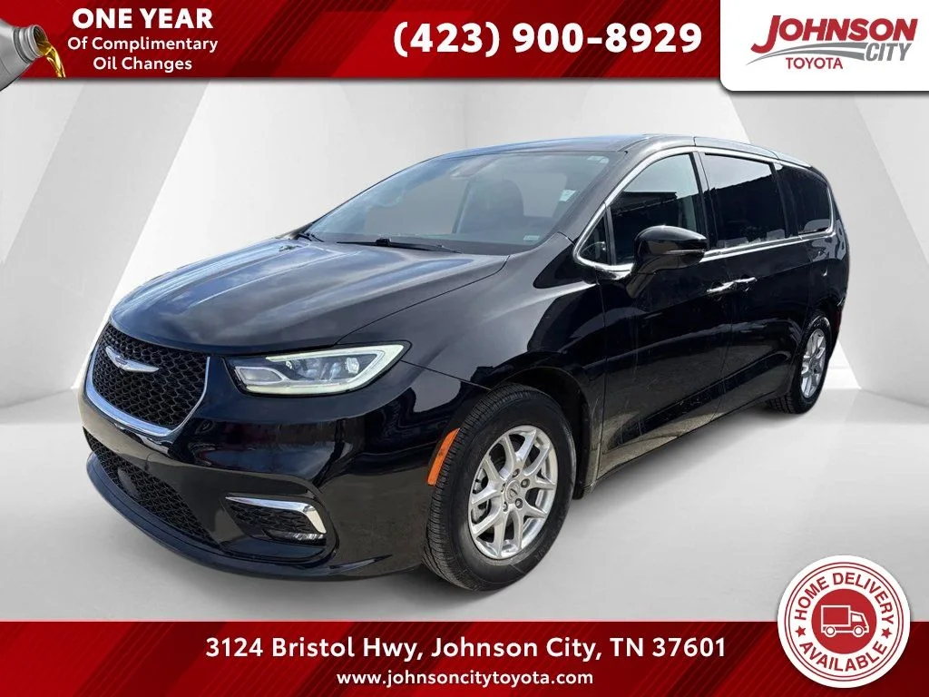 2024 Chrysler Pacifica Touring L's photo