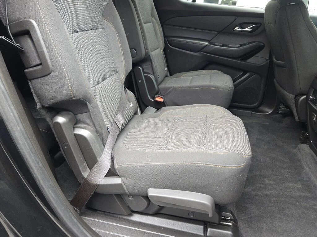 Used 2020 Black Chevrolet LT image 9
