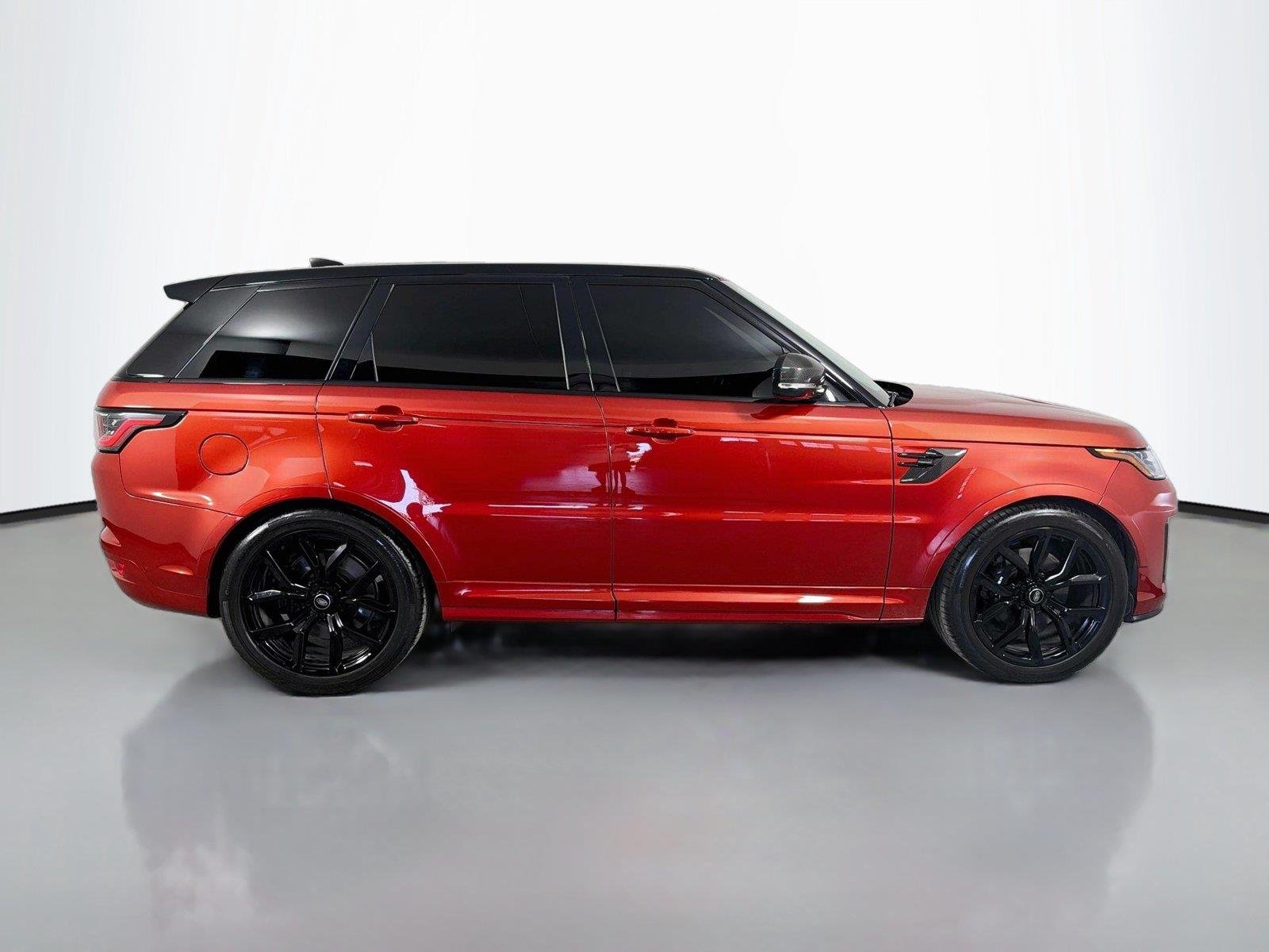 Certified Used 2022 Sanguinello Orange Gloss Land Rover SVR 575HP image 4